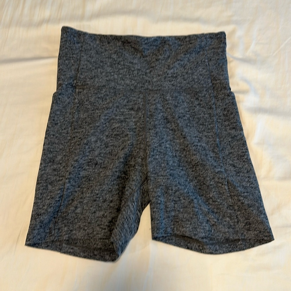 CALIA by Carrie Underwood, Size Medium, Dark Heather Grey